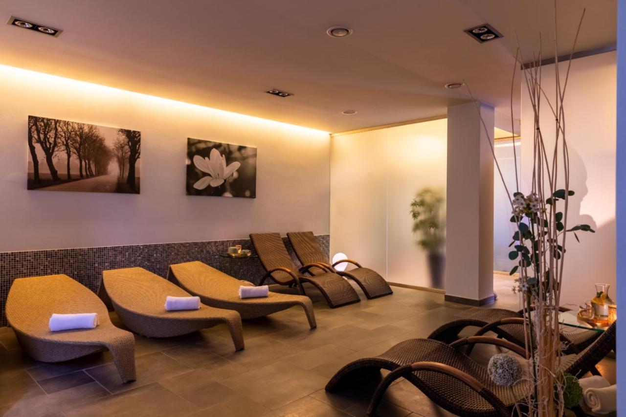 Hotel Abácie&Wellness Valašské Meziříčí Exterior foto